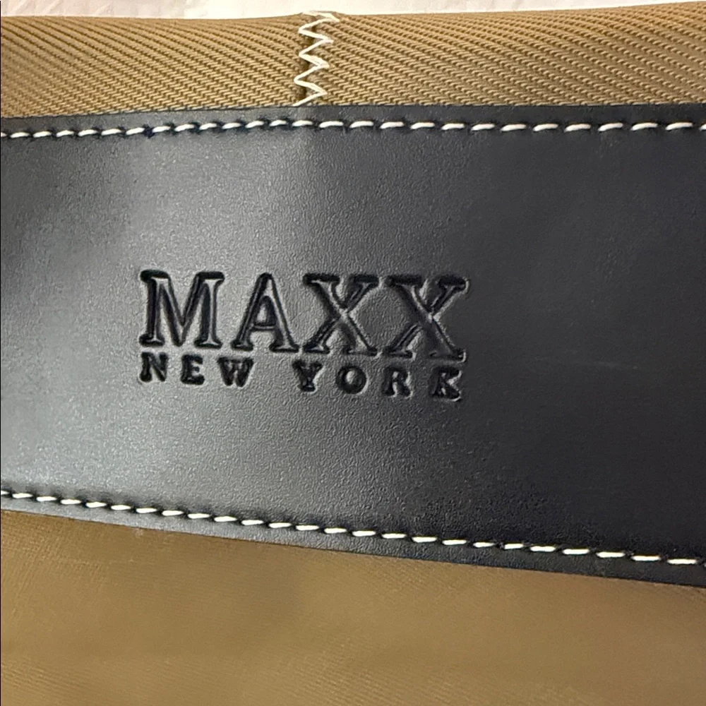LIKE NEW ✨ MAXX NEW YORK Vintage Nylon Tote - Camel & Black Leather - Picture 3 of 13